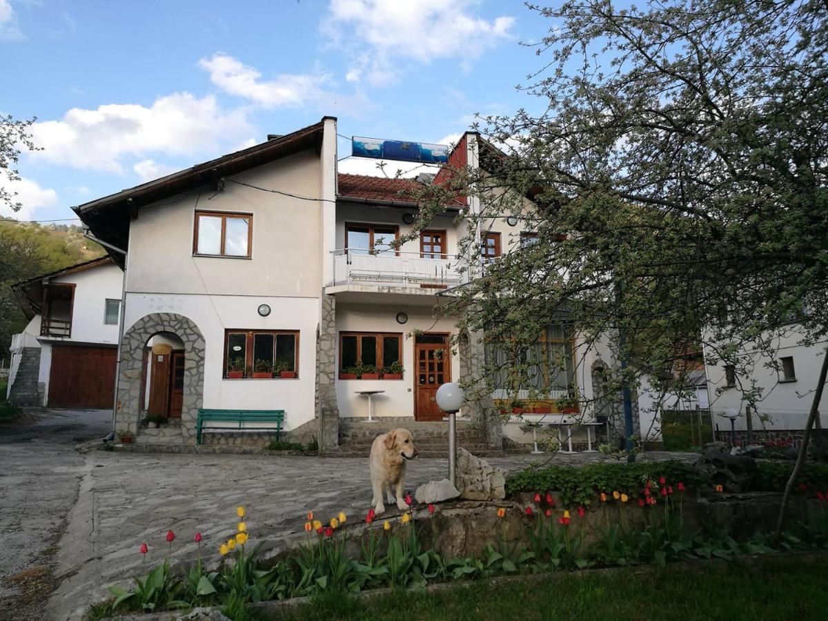 ריבריקה Самостоятелни Стаи В Къща За Гости Балкан מראה חיצוני תמונה